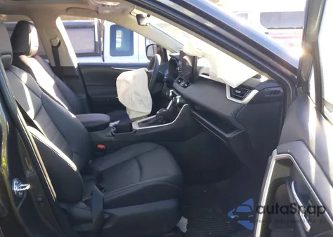 2025 Toyota Rav4 Xle Premium from USA, damaged, VIN 2T3A1RFV3SC540788